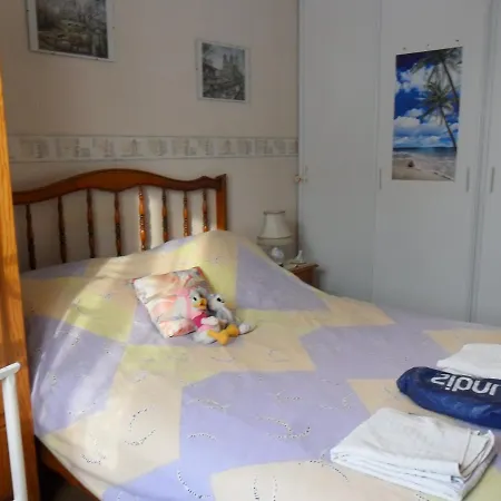 Chambre Chez L'Habitant Louvres Exterior foto