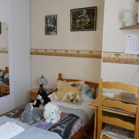 Chambre Chez L'Habitant Louvres Exterior foto